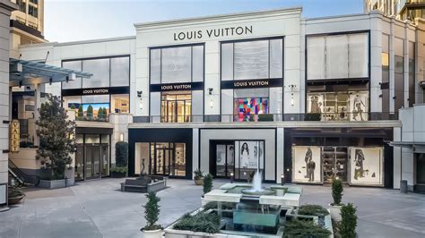 louis vuitton stores seattle